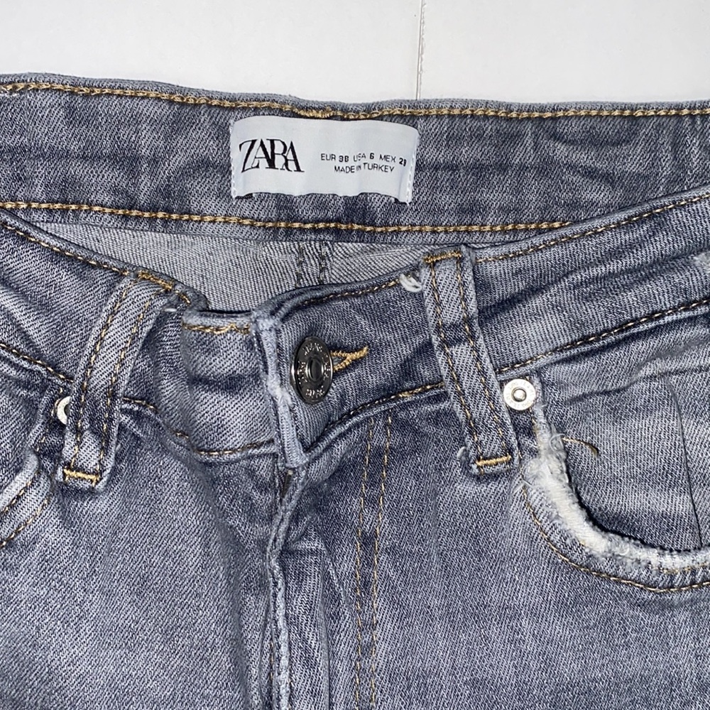 Zara Grey Ripped Jeans - Picture 6 of 6